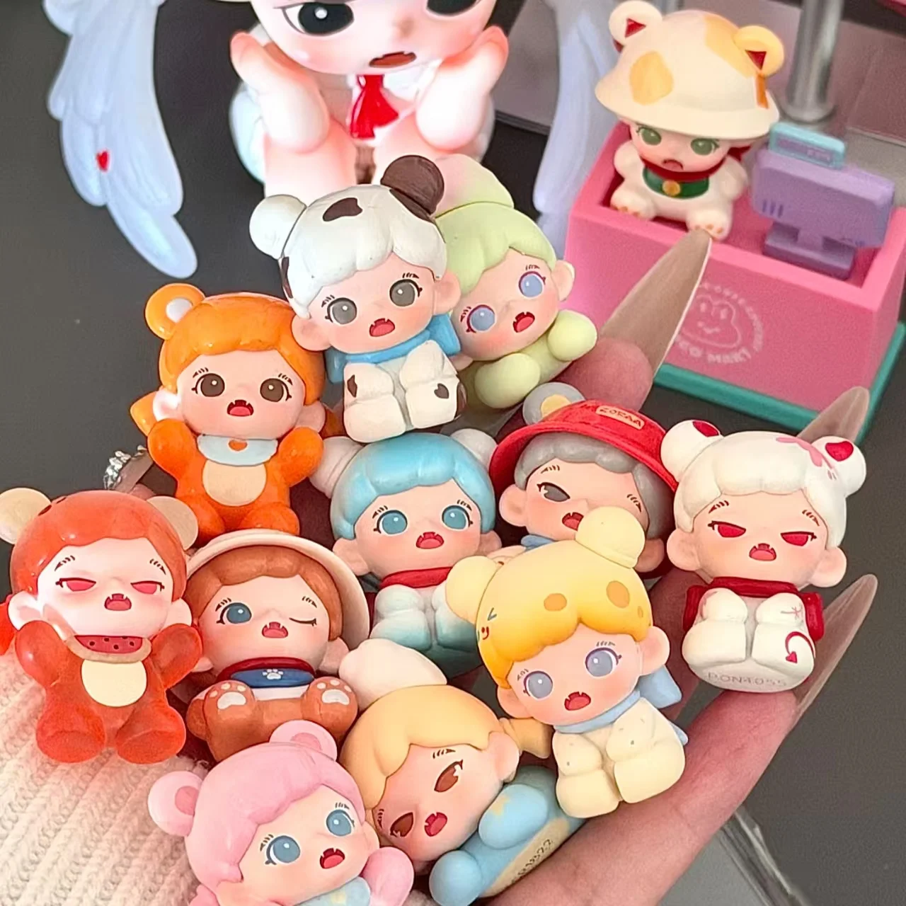 

Новый оригинальный Z филона детского сада, модная слепая коробка, мини-сумка для слепых сумок, настольное украшение ручной работы, Рождественский подарок, украшение тайной коробки