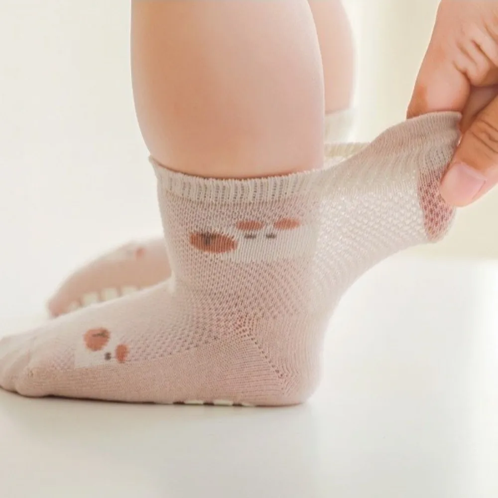 4 Pairs New Soft Cotton Floor Socks Non-Slip Sole Cartoon Animal Pattern Floor Stocking Breathable Newborn Socks Gift Giving