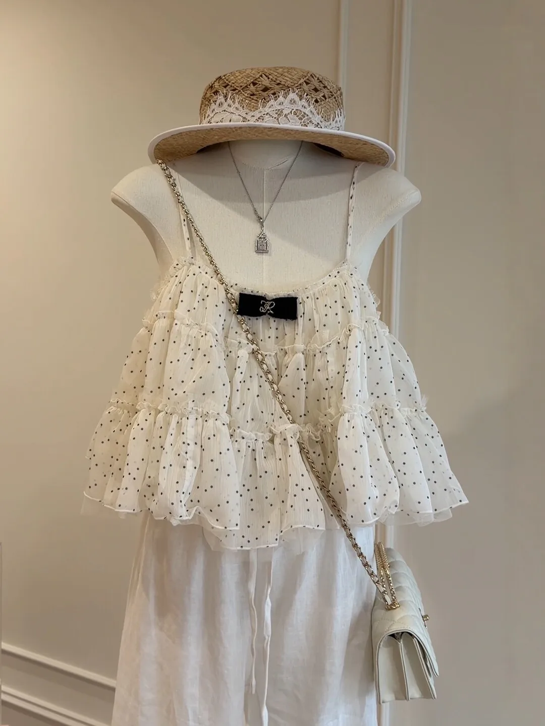 

Sweet Style White Polka Dot Strapless Vest Loose Fit Sleeveless Women's Summer Fashion Knot Top Breathable Casual Wear