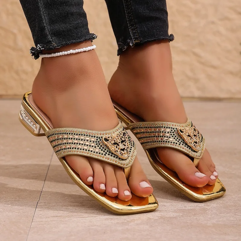

Fashiona Large Size Low Heel Roman Beach Sandals Women's Summer Crossbody Slippers Comfortable Rubber Sole Square Toe Slippers