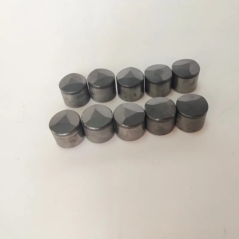 Polycrystalline diamond compact 1613 for Oil Gas Drilling and mine drilling PDC cutter inserts
