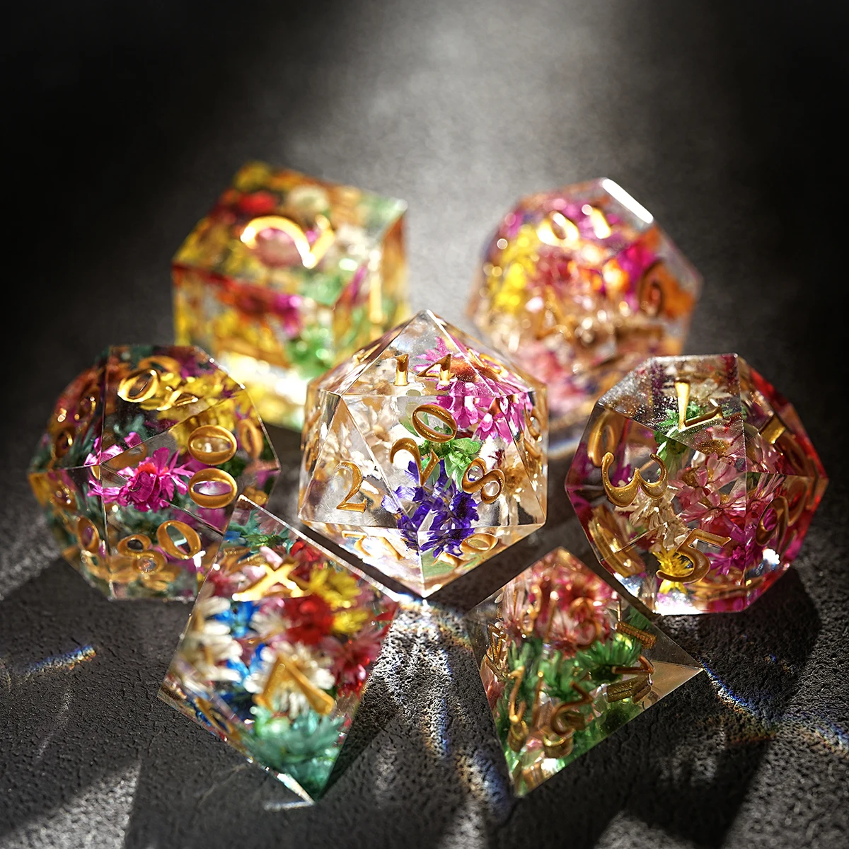 

1-7Pcs Flowers Butterfly Resin Dice Set Multi-sided Polyhedral Dice for D&D Game COC Role Playing RPG Table D6~D20
