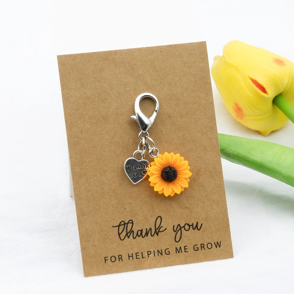 2 قطعة/لطيف عباد الشمس الحب المفاتيح الزهور الإبداعية شكرا لك الحب قلادة حقيبة الظهر قلادة الصيف حزب هدية صغيرة