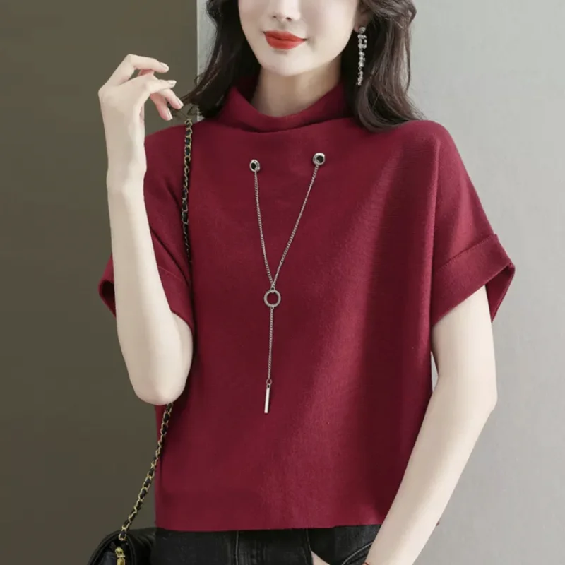 

2024 Spring/Summer New Short Sleeved Ice Silk T-shirt Women's Loose Mulberry Silk Bat Shirt Mom's Western Style Slimming Knitted