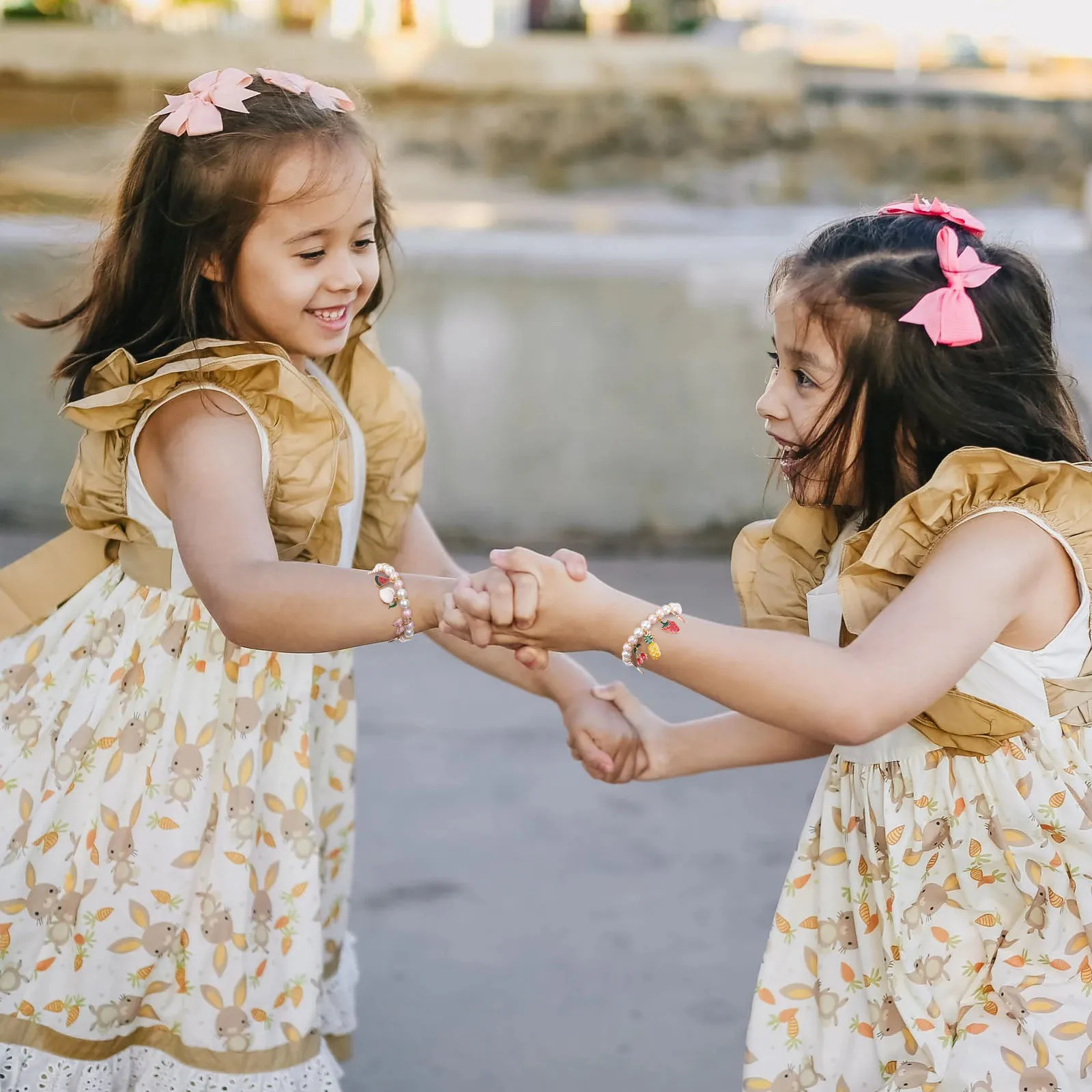 2 szt. Dziecięce bransoletki z imitacji pereł, urocze bransoletki z koralikami, prezent na przyjęcie urodzinowe, ozdoba na nadgarstek dla dzieci, bransoletka dla dzieci