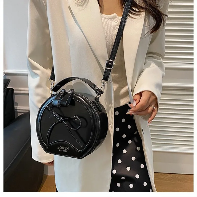 

Timeless Tote Bag For Women A Spacious Sanctuary For All Your Daily Necessities