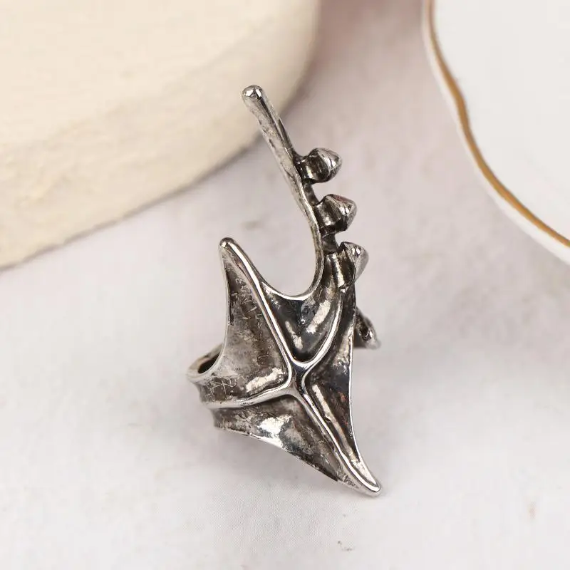 خاتم متقاطع من Punk Alien - تصميم افتتاح غير منتظم لهيب هوب وكرنفال، هدية مجوهرات مبالغ فيها للجنسين