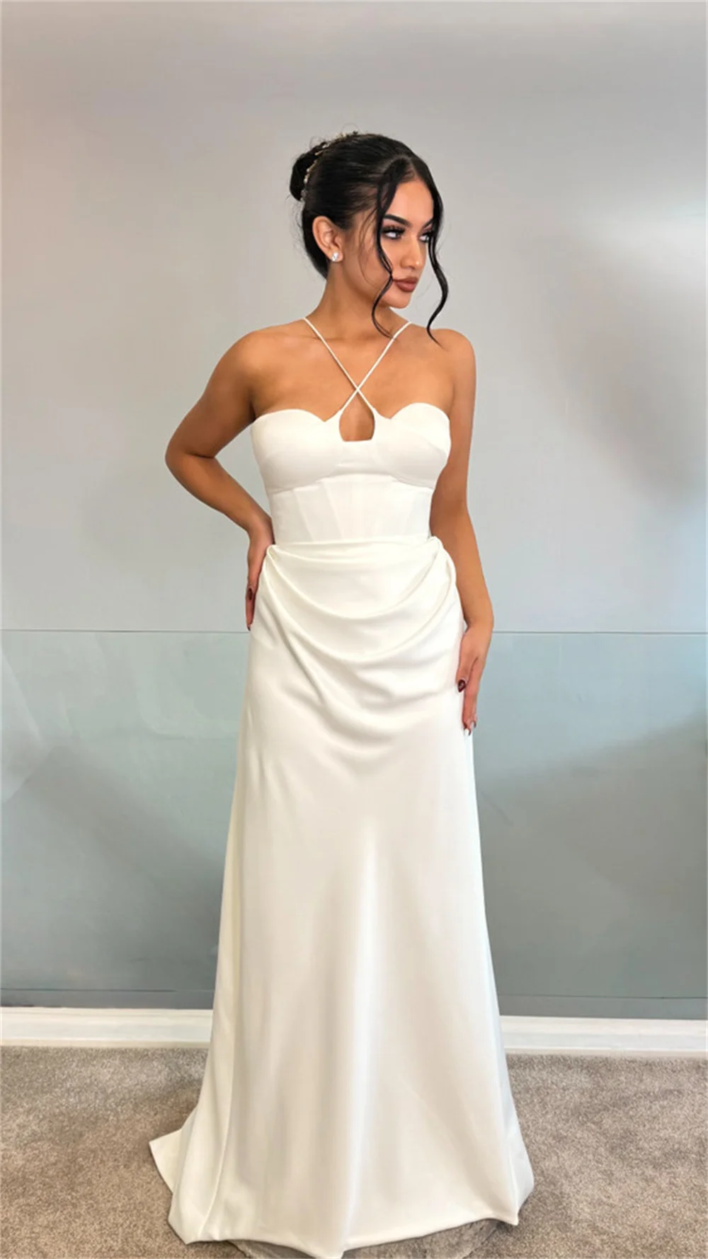 Seksowne suknie ślubne z satyny z kwadratowym dekoltem i krzyżującymi się ramiączkami, szyte na miarę, kolekcja 2026 Rode De Morrie