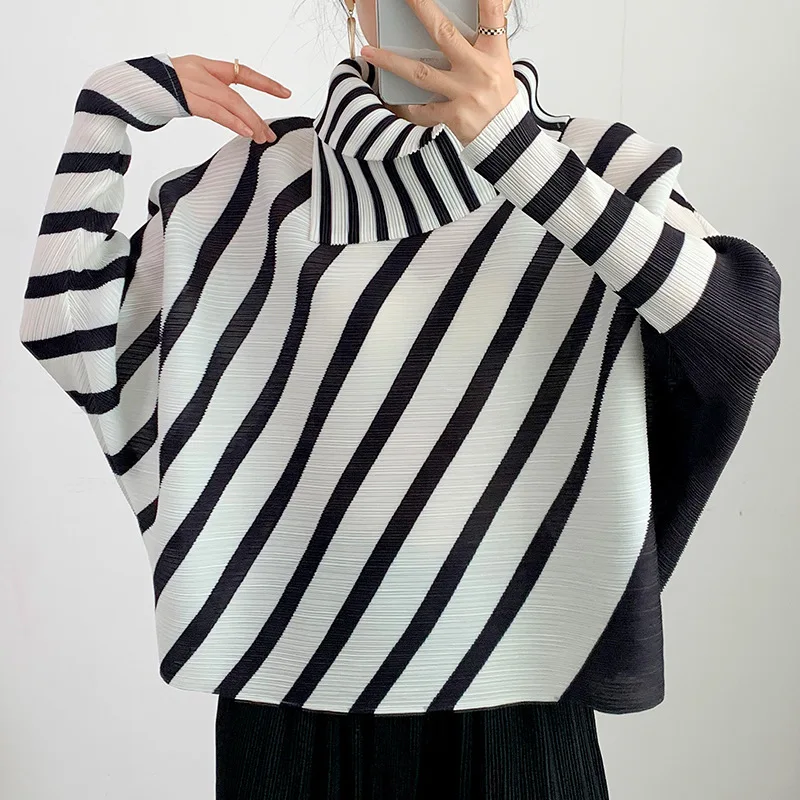 Pleated Striped Top 2023 Spring/summer New Pleated Lapel T-shirt Pleated Bottoming Shirt Women Loose Size