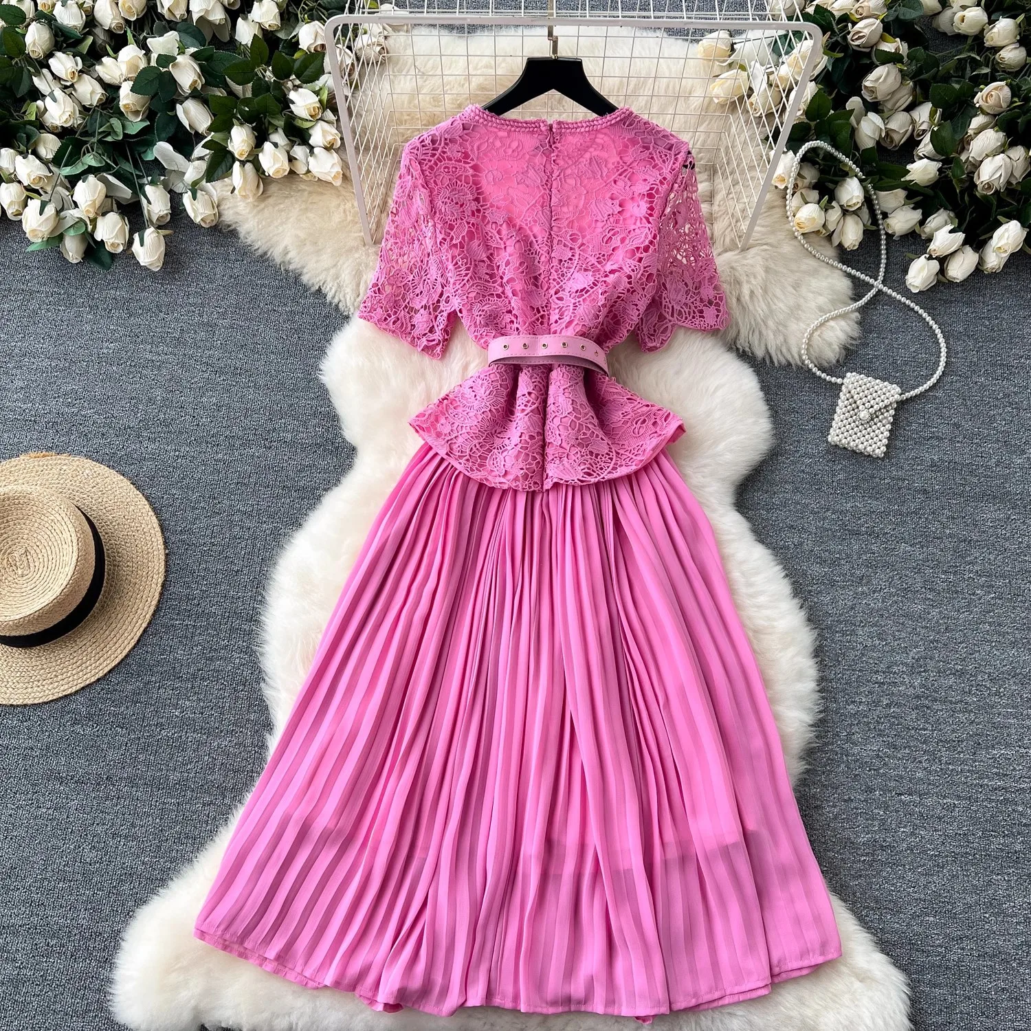 Runway Fashion New Summer Lace Patchwork Chiffon Pleated Dress Women Square Collar Short Sleeve Hollow Out Belt Party Midi Dress