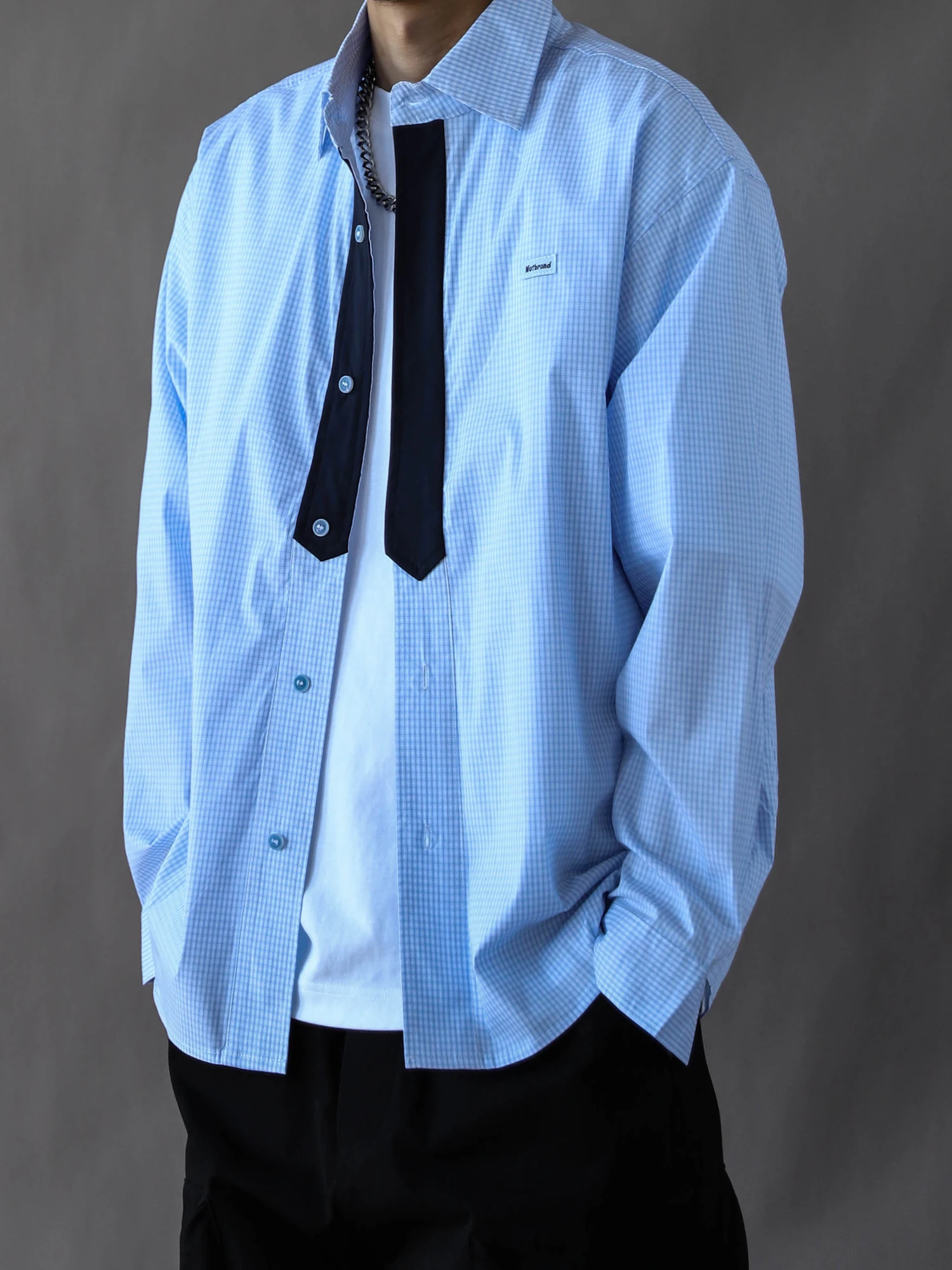 

Мужская повседневная рубашка в американском ретро-стиле, плотная, свободного кроя, с длинным рукавом, синяя в полоску, из смесового хлопка, весна-осень