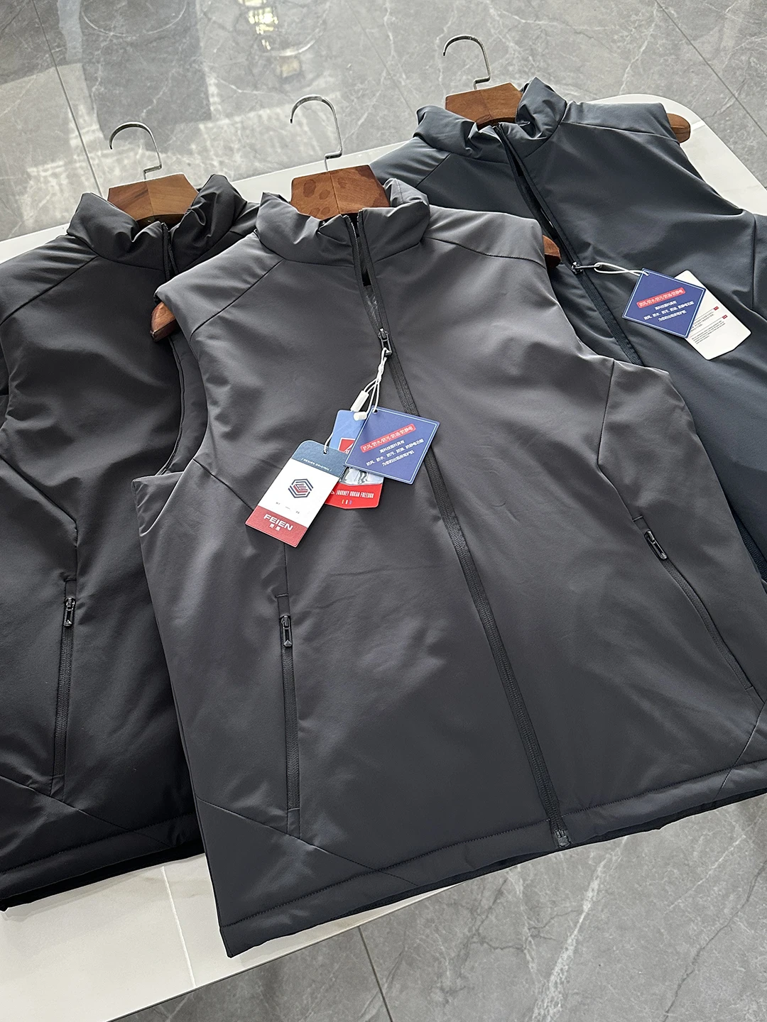 

Мужской стеганый хлопковый жилет: теплый, ветрозащитный, водоотталкивающий, модный городской стиль, зимняя спортивная одежда, удлиненная модель на молнии