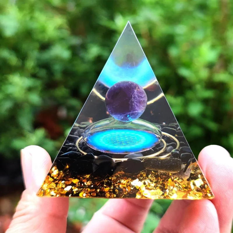 Ogen Energy Crystal Ball Gravel Pyramid Home Crafts Resin Decorations Desktop Decoration Dream Come True