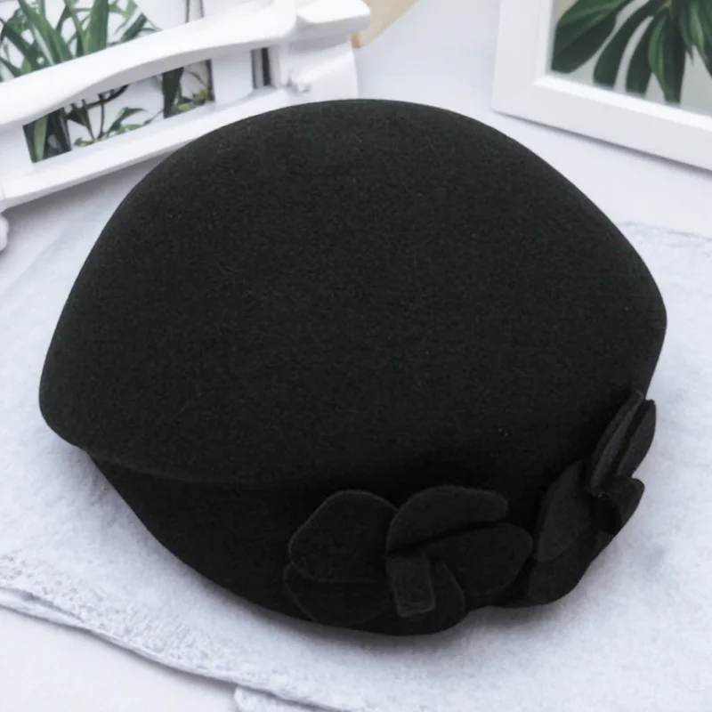 

Wool Beret Women Autumn Winter Warm Caps Fashion Beanie Baseball Woolen Flower Winter Warm Beret Decor British Style Ladies
