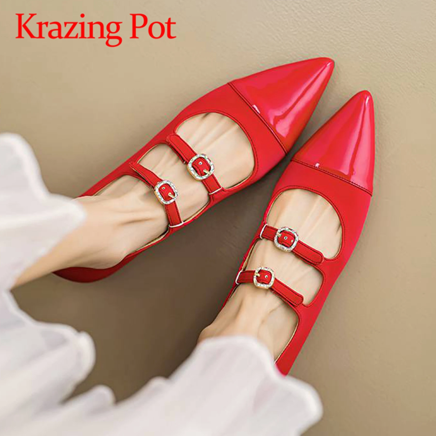 Krazing Pot-zapatos de tacón bajo y grueso para mujer, calzado de cuero de vaca con hebilla de Metal, con punta estrecha, a la moda, para boda, para primavera