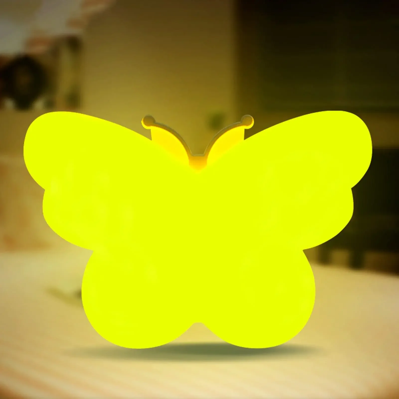 

Butterfly Night Light Plug Into Wall 220V Auto Dusk to Dawn Smart Sensor Nightlight for Bedroom Kitchen Hallway Dormitory Kids