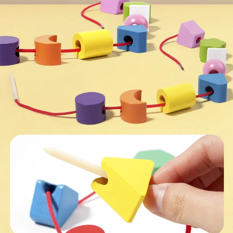 Giocattoli in legno Scatola da gioco puzzle abbinata a forma di colore Giocattoli educativi per la cognizione dei colori con perline colorate Regalo per bambini