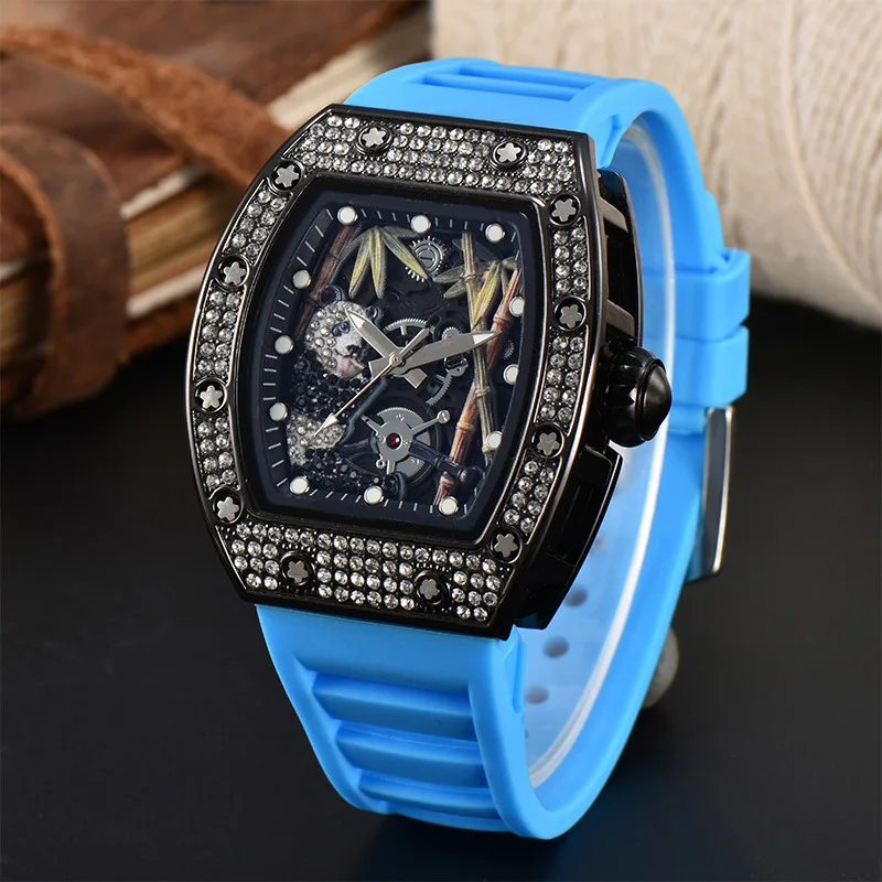 New Diamond encrusted Quartz Watch Wholesale Panda Bamboo Hollow Dial Fashion Sports Watch