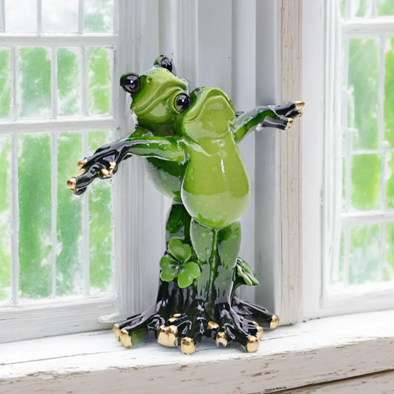 Titanic Lovers Frogs Statue For Home Decor, Hoom Room Table Decorative sculptures & figurines