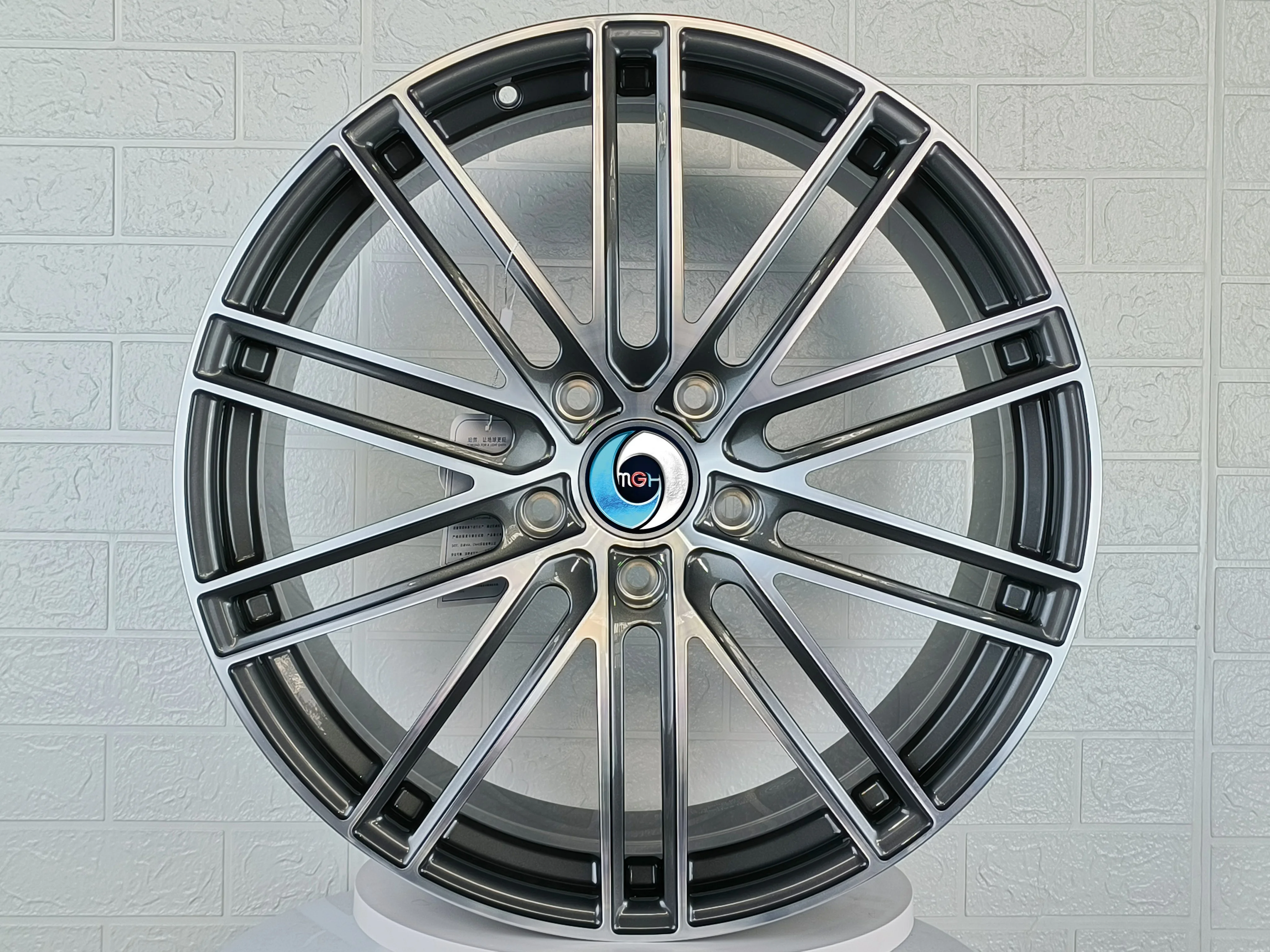 Customized forged 18-22 inch aluminum alloy wheels for Porsche Cayenne Panamera, with a new minimalist design of 30mm 40mm 35mm