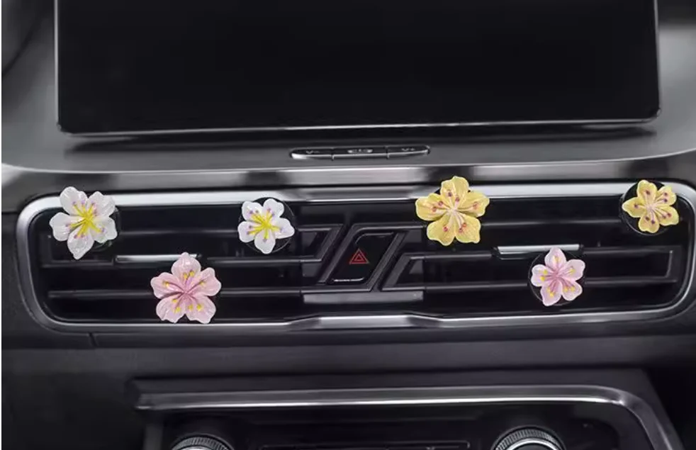 2pcs Car Perfume Clip Flower Air Outlet Decorations Car Air Conditioner Air Vent Personalized Interior Decoration Accessories
