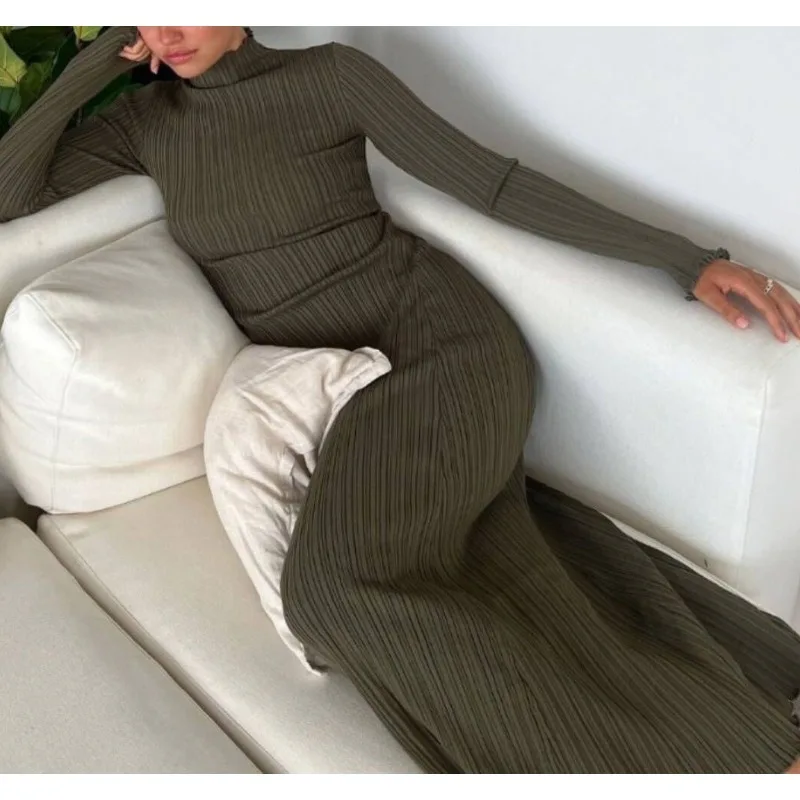 

2025 autumn and winter knitted dress with ruffled edges, waist-cinching high neck random stitch slim fit, and figure-flattering