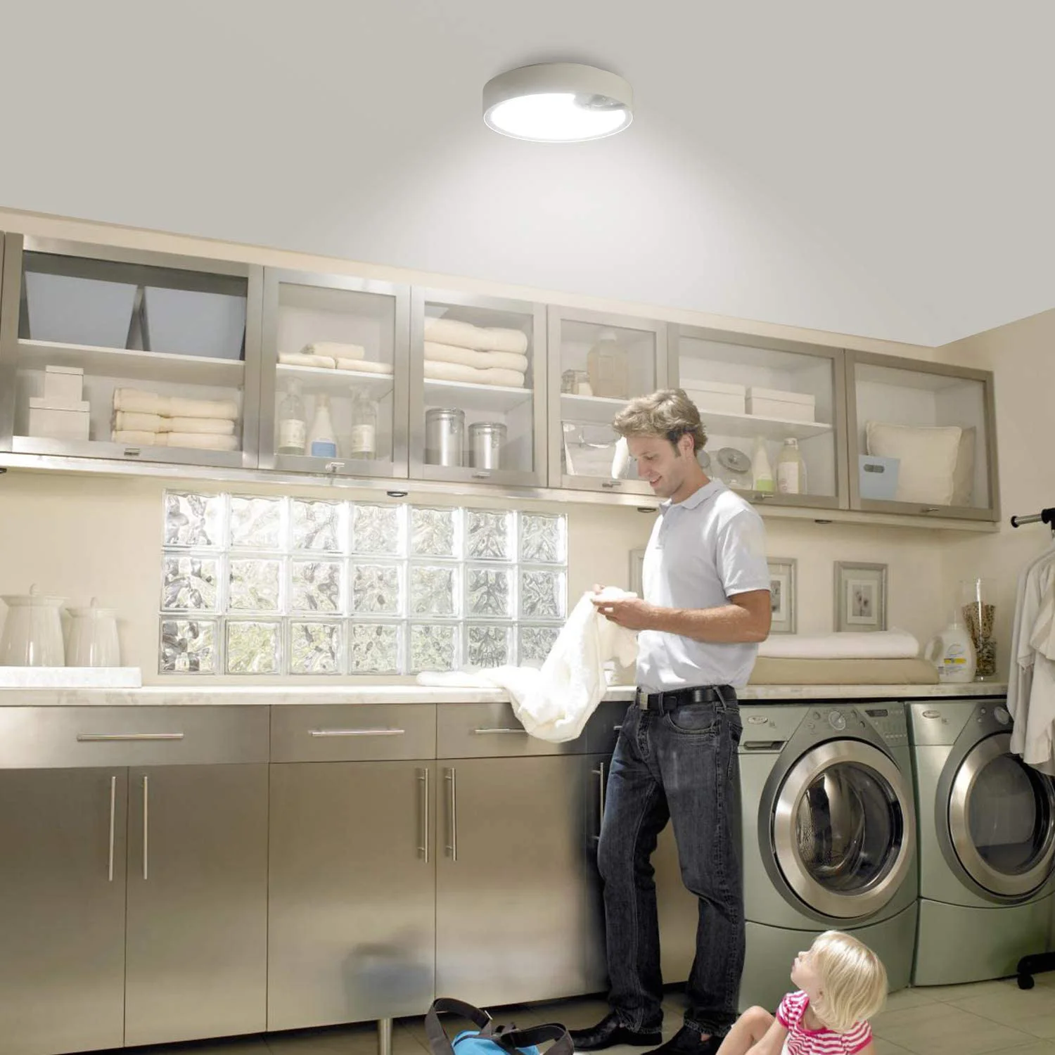 Plafoniere con sensore di movimento Plafoniere a LED per interni/esterni alimentate a batteria per lavanderia nel corridoio