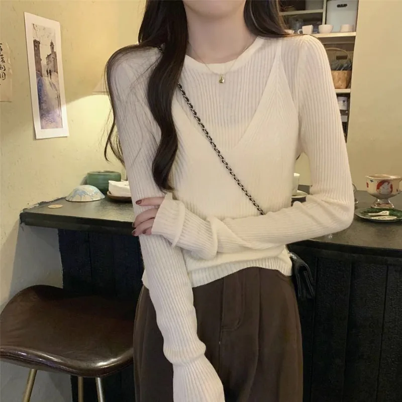 New Autumn/Winter Fashion Korean Edition Fake Two Piece Round Neck Sweater Slim Fit Versatile Western Style Slimming Knitted Top