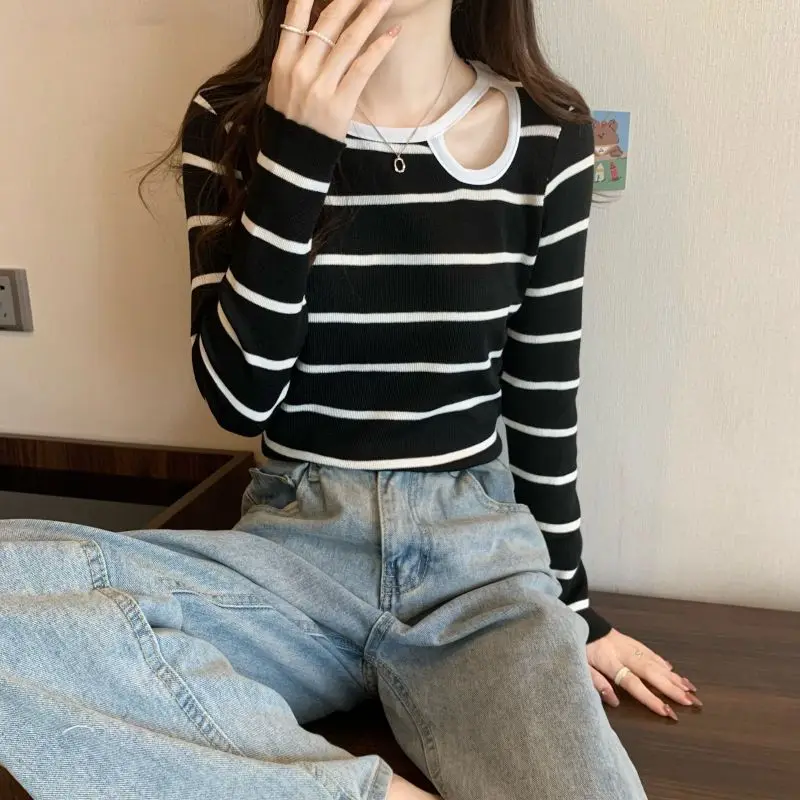 French Striped Carefully Machine Hollowed Out Long Sleeved Knitted Undershirt Women's Top