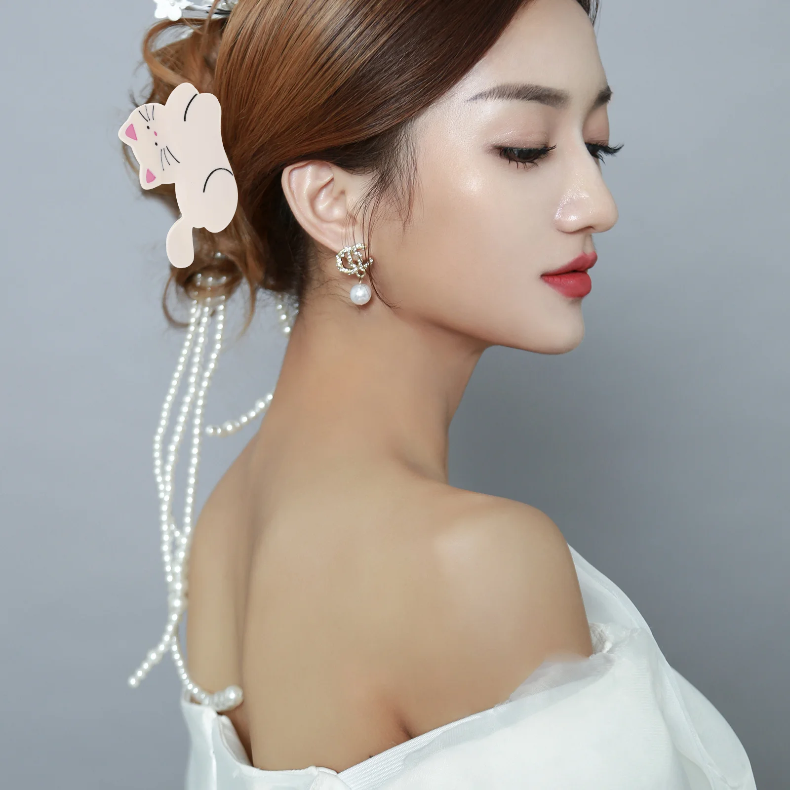 

Cartoon Cat Claw Clip White Animal Hair Clamp Strong Grip Jelly Jaw Clip Durable Hair Barrettes for Women Girls
