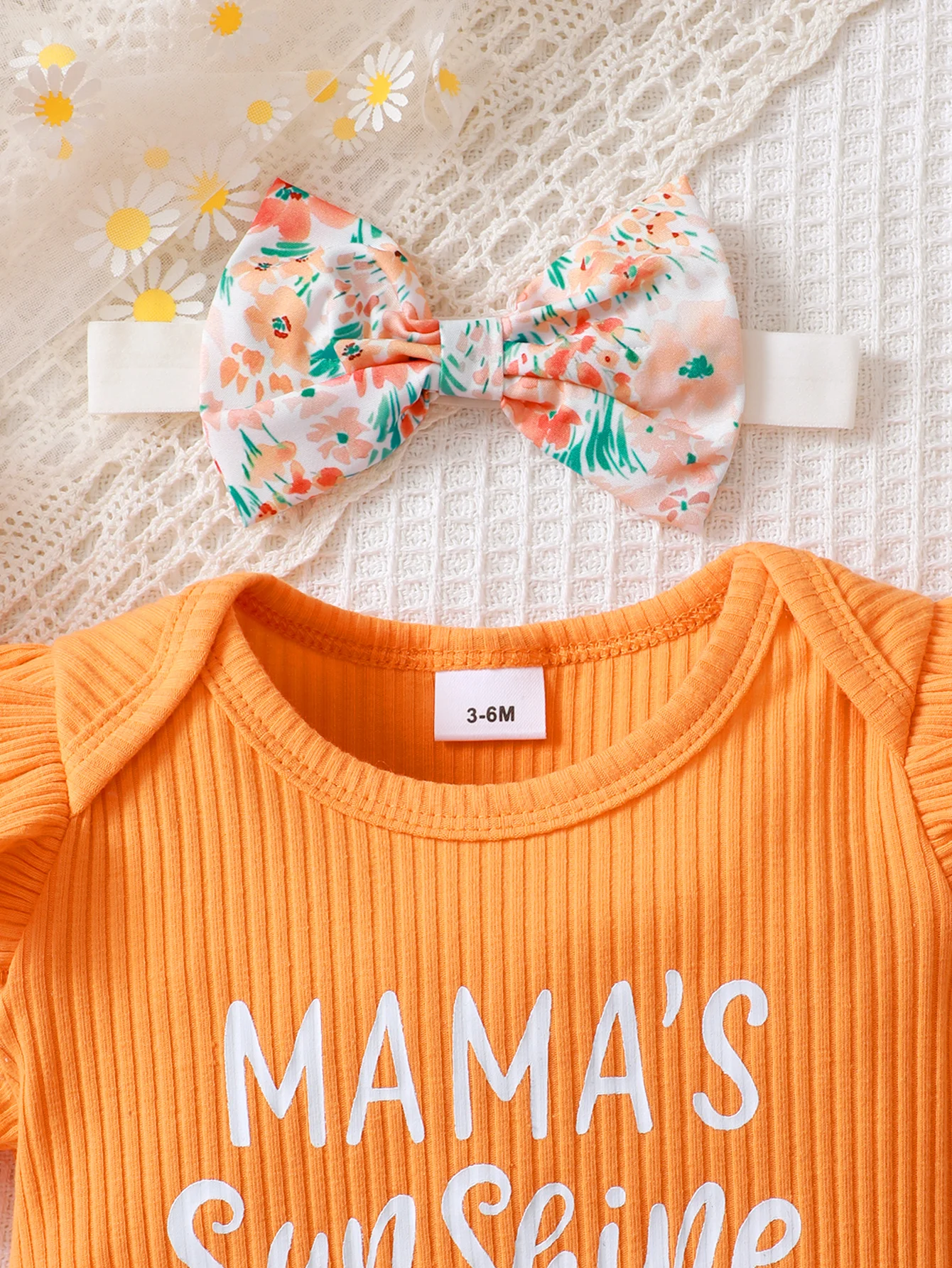 0-2 Year Old Newborn Girl Baby Summer Cotton Short Sleeved Headband Top With Letter Print Shorts Bow Three Piece Set