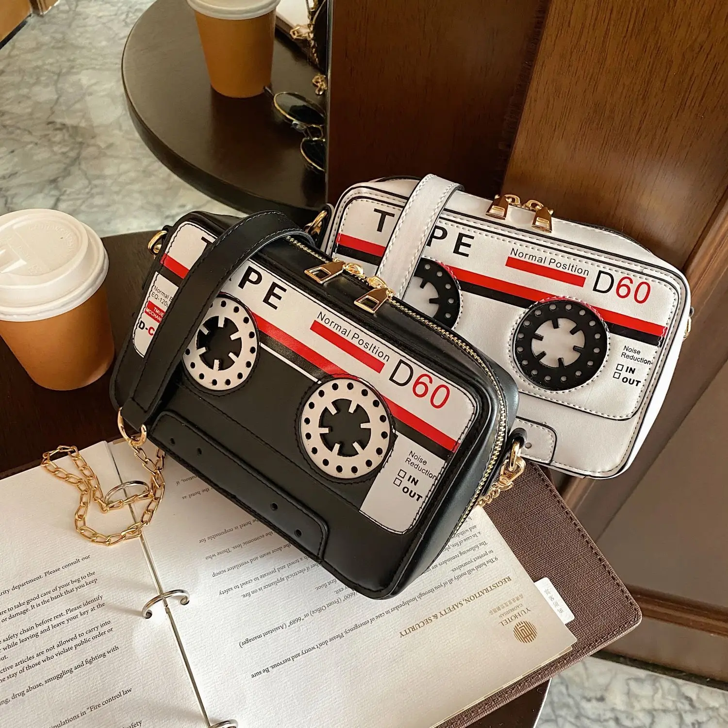 Women Retro Cassette Shoulder Bag Tape Shaped Recorder Crossbody Purse Elegant Banquet Evening Handbag for Girls