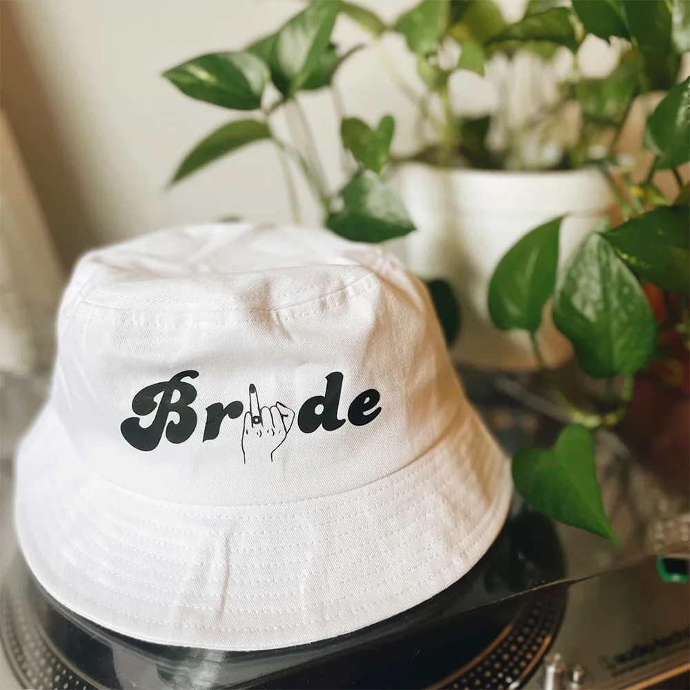 2025 Funny Bride Bucket Hat Bride To Be Gift for The Bachelorette Party Supplies Bridesmaid Gift Bridal Shower Wedding Decor