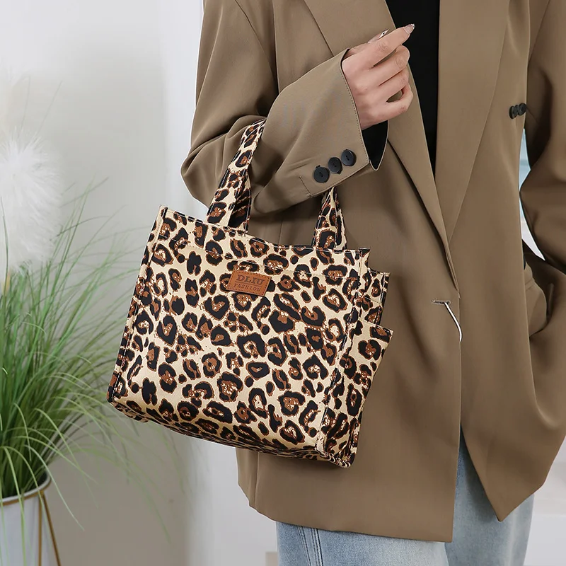 Neue Handtasche aus verdicktem Stoff mit Blumenmuster, Lunch-Tasche, tragbare Lunchbox-Aufbewahrungstasche, Reißverschluss-Design, multifunktionale Tragetasche – Detail 17