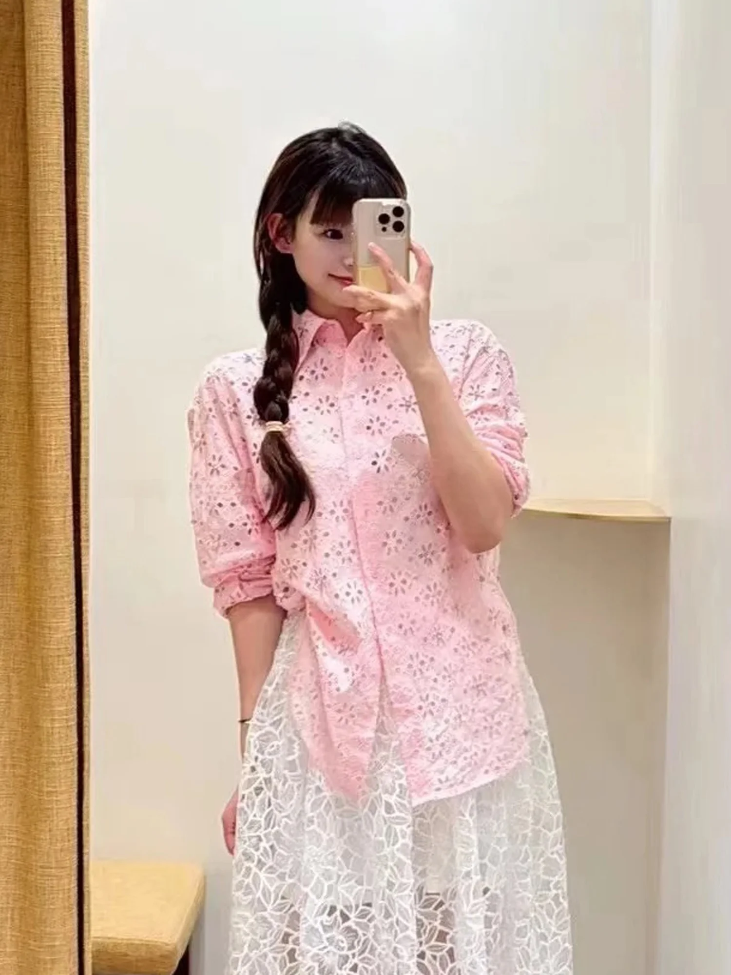 Słodki Różowy Luźny Casualowy Top Damski na Wiosnę z Ozdobnym Kołnierzykiem w Kształcie Diamentu, z Wycięciami, w Stylu Koreańskim, Elegancki, Idealny do Pracy