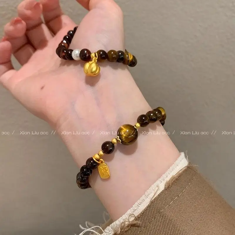 

Pure Natural Tiger Eye Bracelet Golden Charms Light Luxury Niche Exquisite Couple HandString Women's 2024 Vintage Beads Jewelry