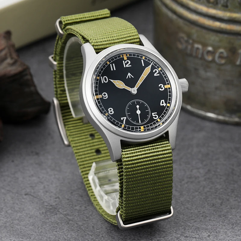Militado D12 Retro Quartz Watch Men VD78 Movement Domed Sapphire Crystal Wristwatch 100m Waterproof Luminous 36mm Watches