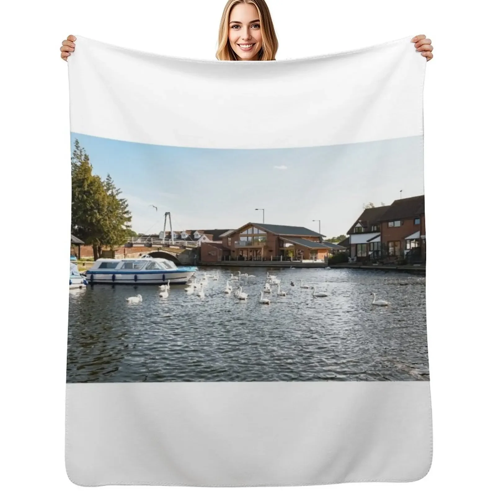 

River Bure, Wroxham Throw Blanket Plaid on the sofa Quilt Bed Fashionable Blanket