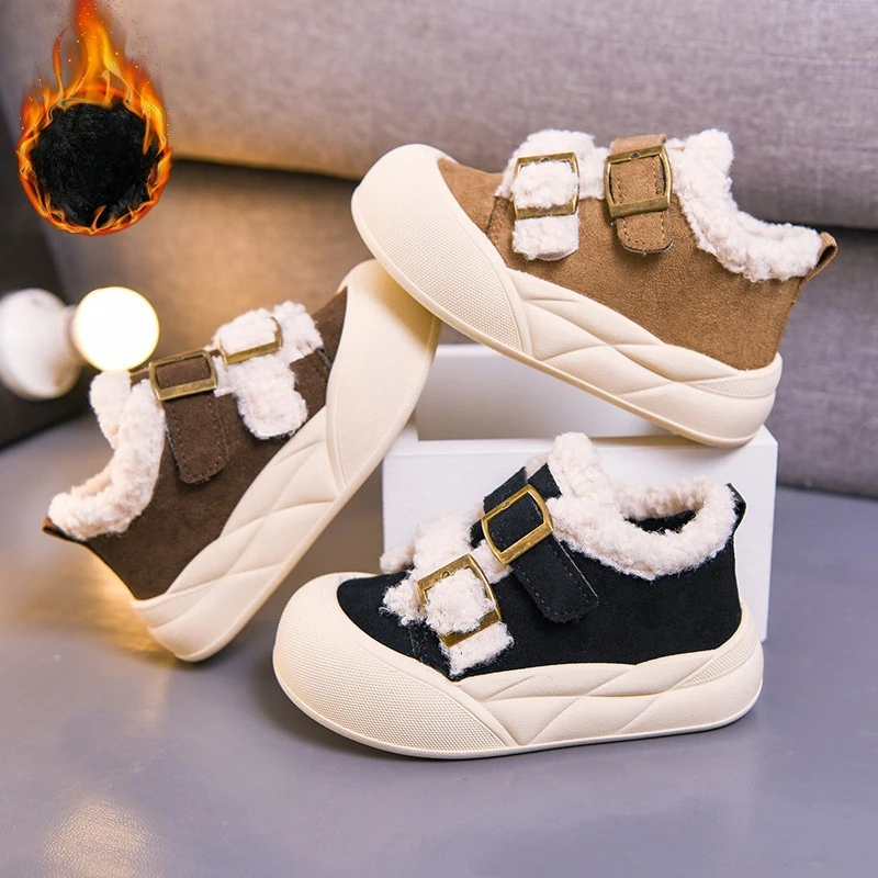 

Детская повседневная обувь, замшевые теплые детские туфли на плоской подошве в стиле ретро, мягкая подошва, зима 2025, новые туфли на плоской подошве для девочек с круглым носком, универсальный корейский стиль