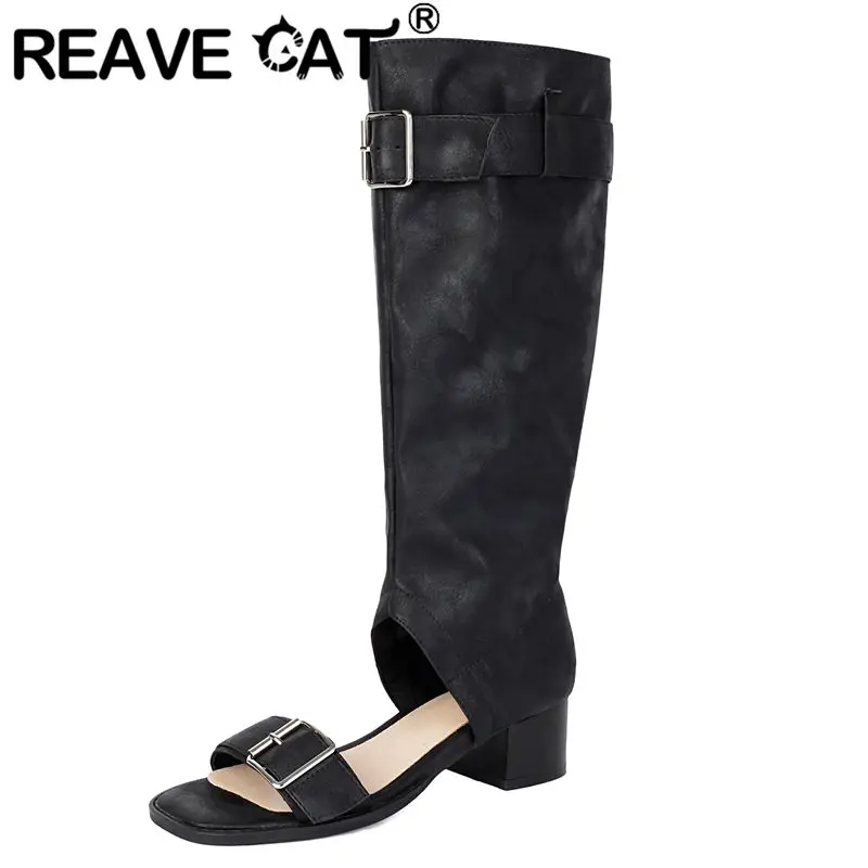 

Женские золотые сандалии REAVE CAT с квадратным носком, каблуком 4,5 см, пряжками, плиссировкой, большие размеры 45, 46, 47, 48, повседневная обувь для отдыха