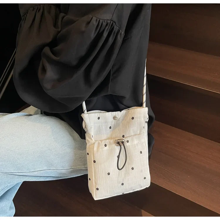 Kreative Falten-Tasche Neue Mode Trendige Umhängetasche Vielseitige Einzel-Schulter-Handytasche Aufbewahrung und Dekoration – Detail 16