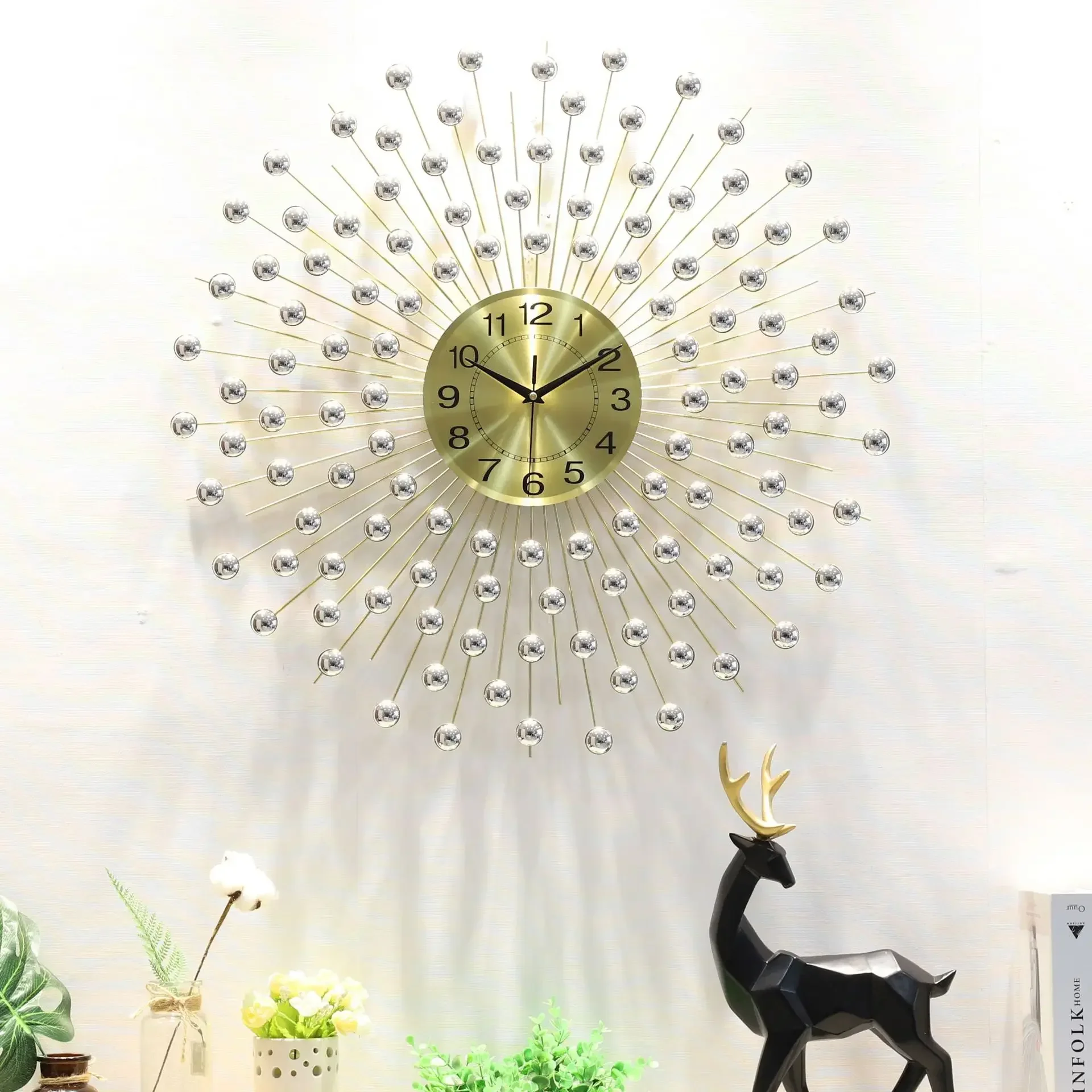 Gold Large Wall Clock Metal Silent Modern Luxury Nordic Clocks Wall Home Decor Gold Wall Watches Living Room Decoration Gift