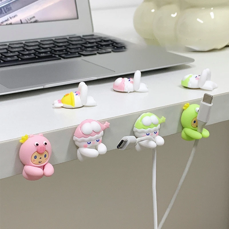 2pcs Kawaii Animals Cable Organizer Earphone Cable Holder Wall Hooks Hanger USB Charger Data Line Cable Winder Desk Organizer