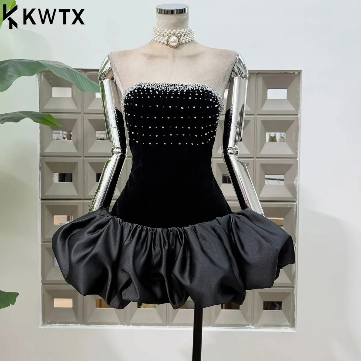 

KWTX Women's Spring Summer Strapless Beaded Velvet Bubble Hem Mini Dress Chic Prom Party Wear 2026 Trendy Feminine Fashion Dress