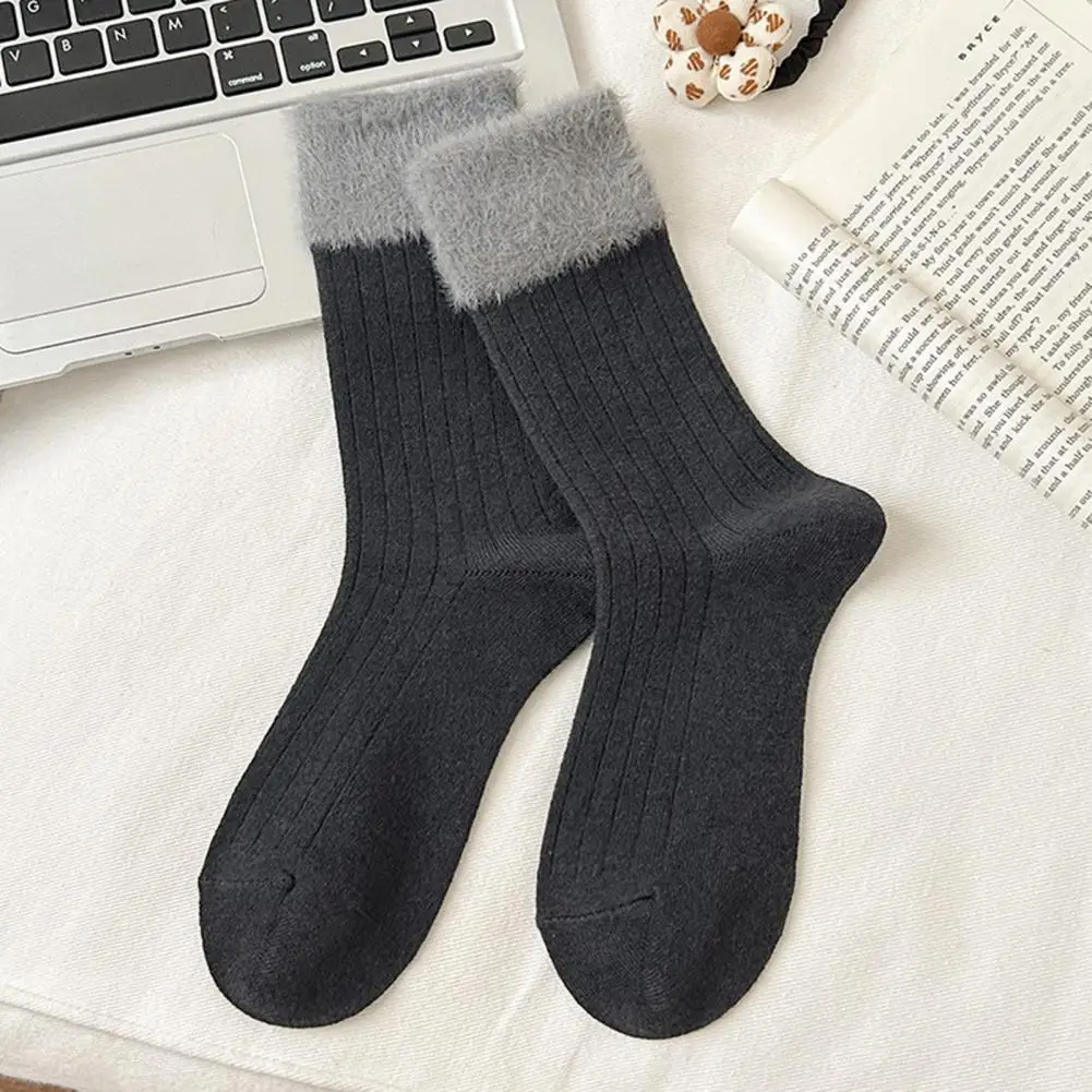 

Women Crew Socks Women’s Color-block Boot Socks with Fuzzy Cuffs Thick Warm Crew Socks for Winter Sports Home Lounging