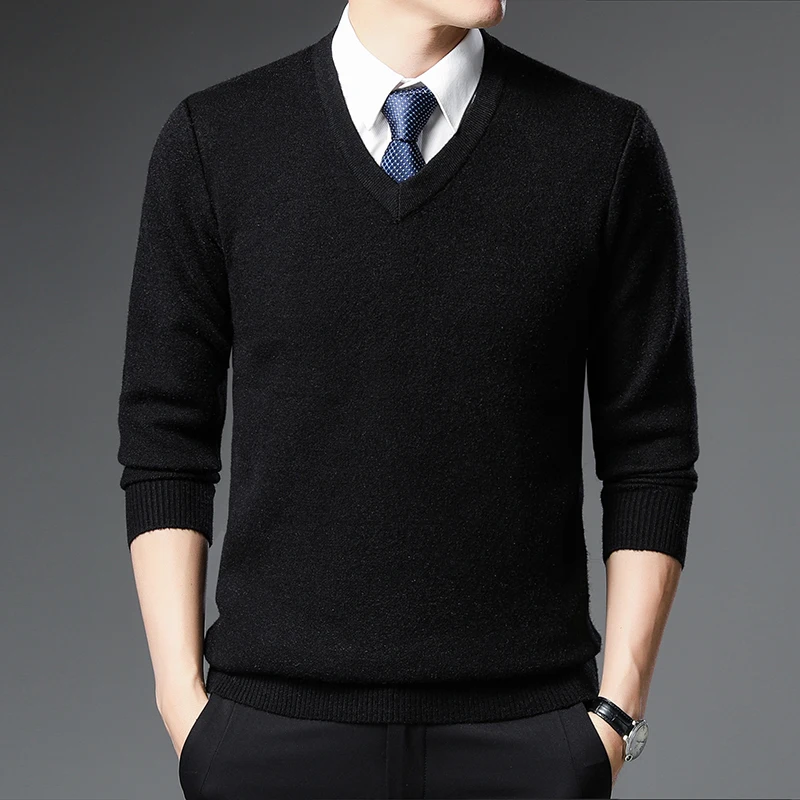 Maglione da uomo autunno 2023 moda tinta unita maglione caldo Business Casual maglione con scollo a cuore