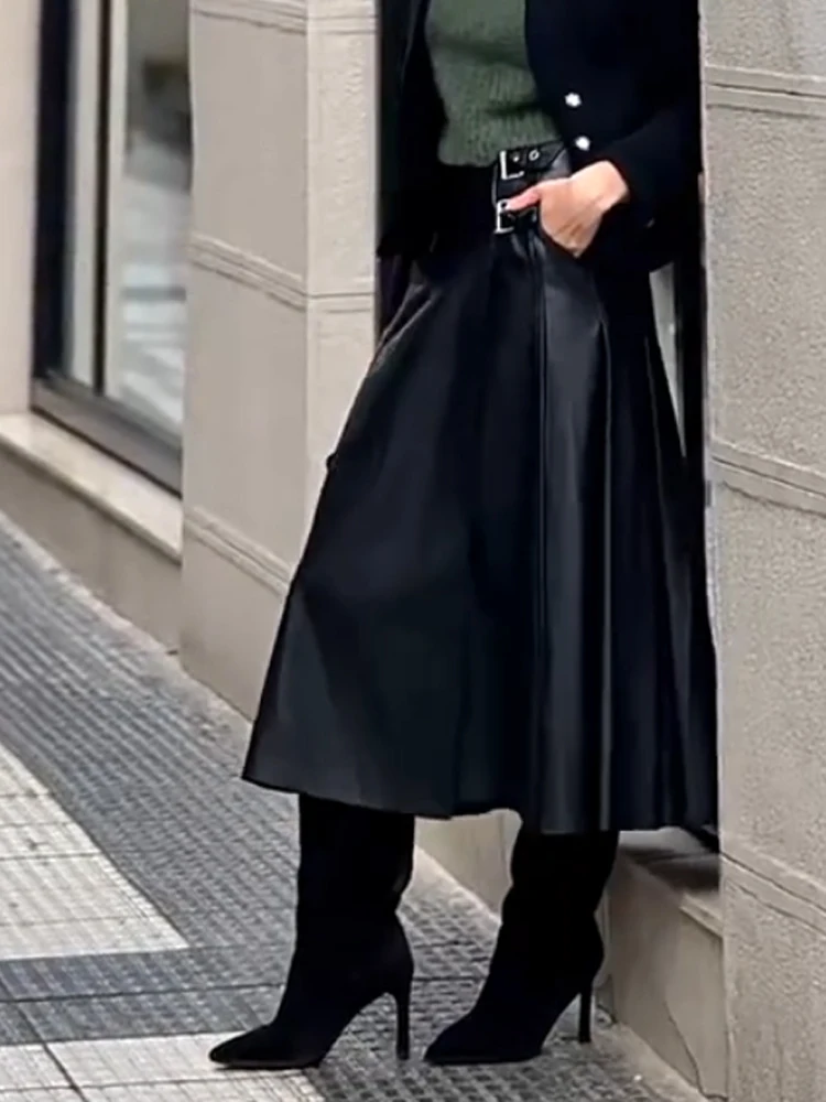 

Модная плиссированная полуюбка с металлической пряжкой, женские повседневные свободные однотонные юбки трапециевидной формы, 2025 элегантные юбки из искусственной кожи с высокой талией
