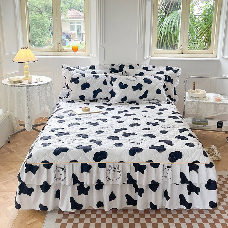 Cartoon Cow Theme Bed Skirt Set Cute Animal Print Boy Girl Bedroom Bed Cover with Pillowcases Comfortable Skin-friendly Bedding