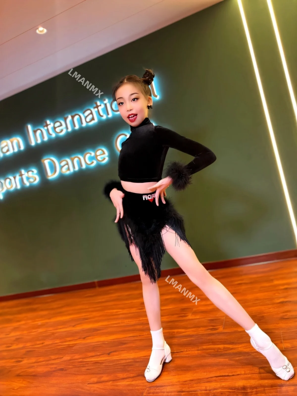 الخريف/الشتاء امتحان الفن اللاتيني الفتيات الراقية شعر طويل الأكمام شرابة تنورة أداء الرقص المهنية مجموعة الملابس #1