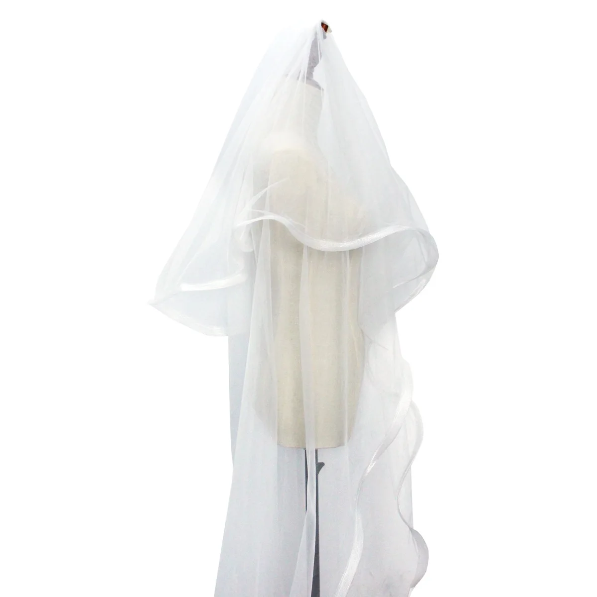 Voiles de mariage simples à bord de ruban pour les mariées, long voile à deux niveaux pour femmes avec peigne, tulle doux, 2023